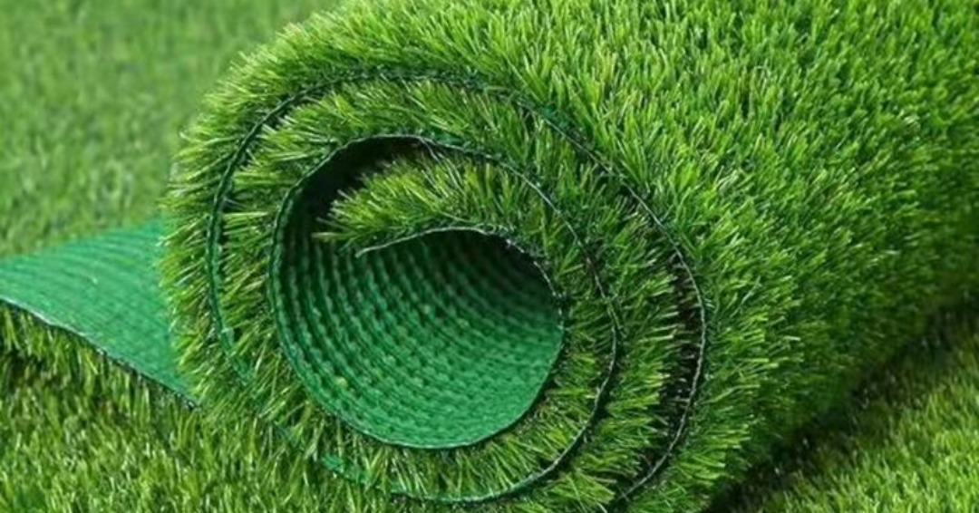 Premium Artificial Grass - Grasshopper Turf ™ 
